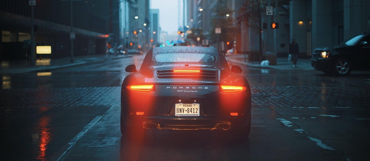 Skaidrūs automobilio žibintai – ne tik estetikos, bet ir saugumo klausimas